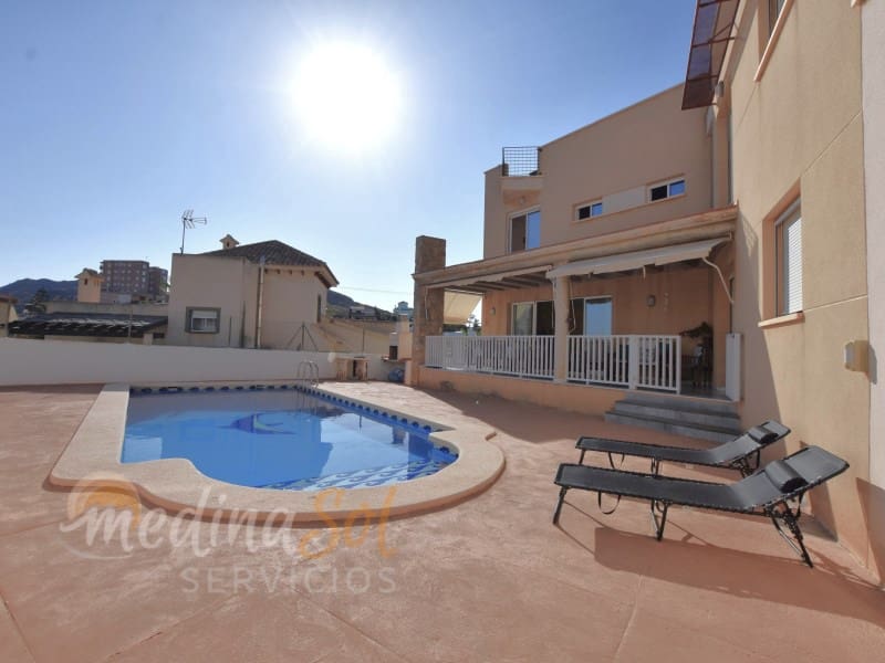3 soveværelse Villa til salg i Cala Flores med swimmingpool - € 600.000 (Ref: 9131971)