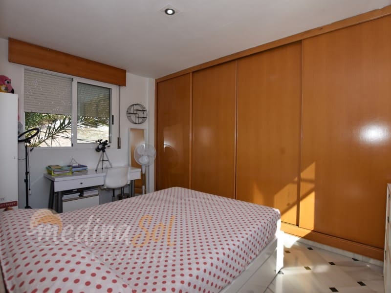 3 soveværelse Villa til salg i Cala Flores med swimmingpool - € 600.000 (Ref: 9131971)