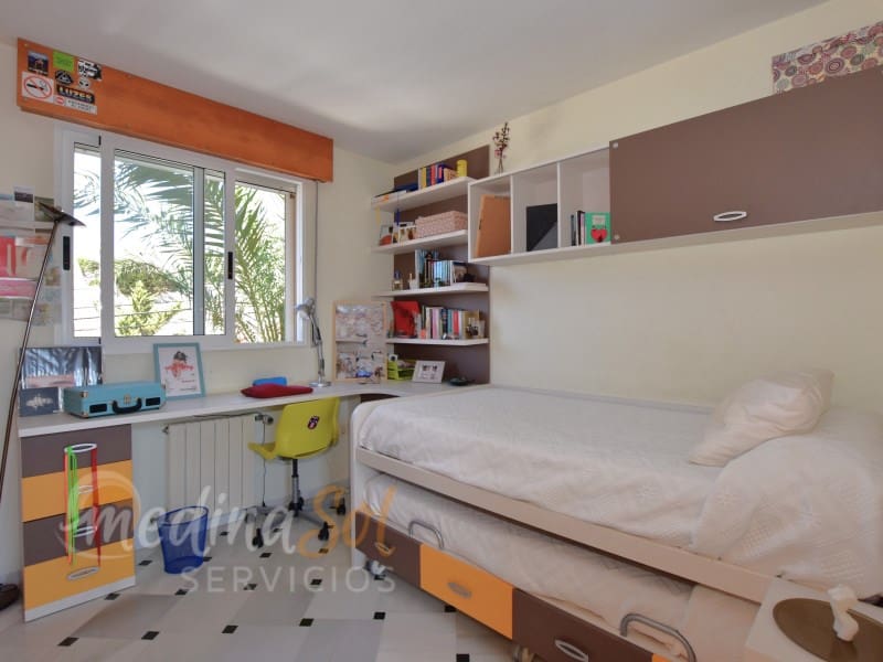 3 soveværelse Villa til salg i Cala Flores med swimmingpool - € 600.000 (Ref: 9131971)