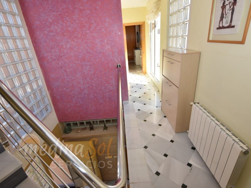 3 soveværelse Villa til salg i Cala Flores med swimmingpool - € 600.000 (Ref: 9131971)