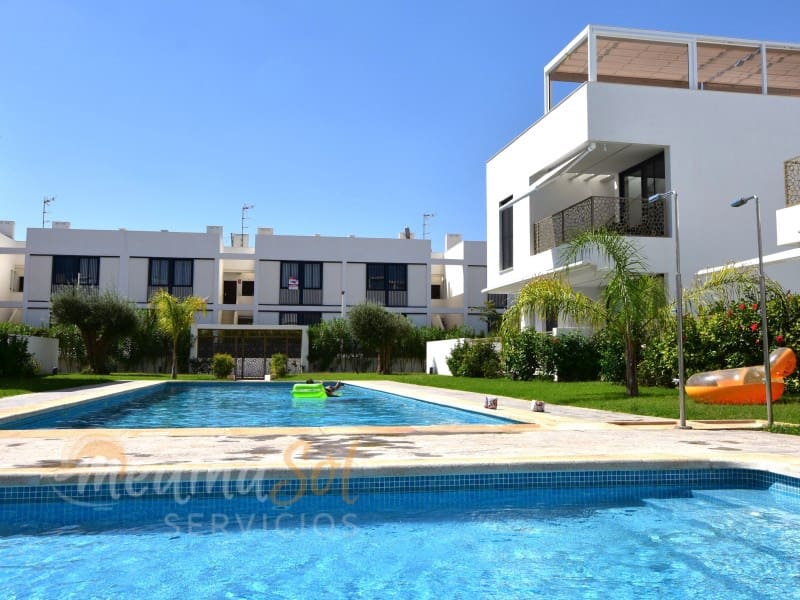 Ático de 2 habitaciones en Islas Menores en venta con piscina garaje - 309.000 € (Ref: 9276566)