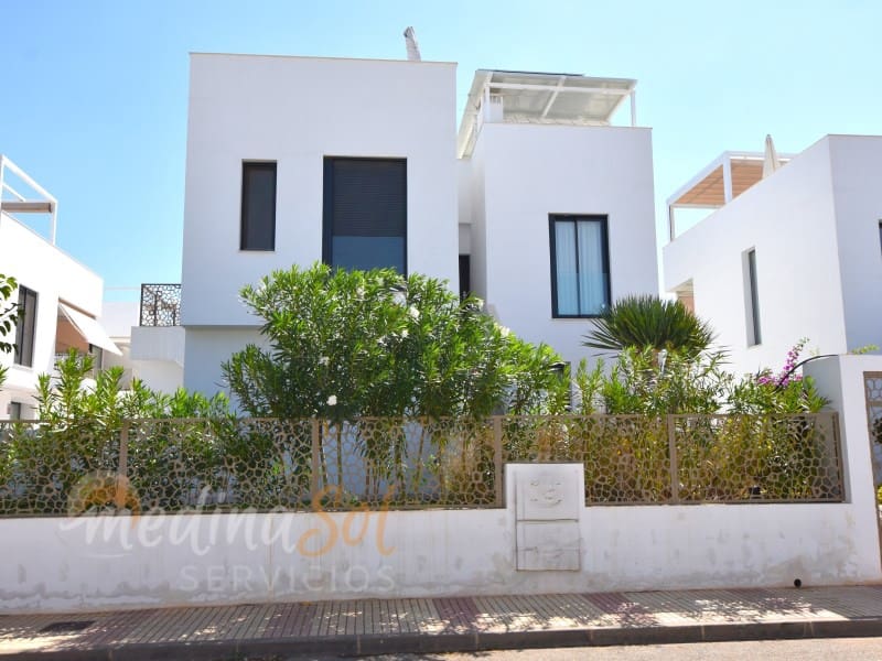 Ático de 2 habitaciones en Islas Menores en venta con piscina garaje - 309.000 € (Ref: 9276566)
