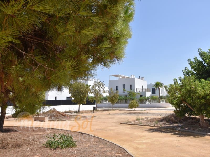 Ático de 2 habitaciones en Islas Menores en venta con piscina garaje - 309.000 € (Ref: 9276566)