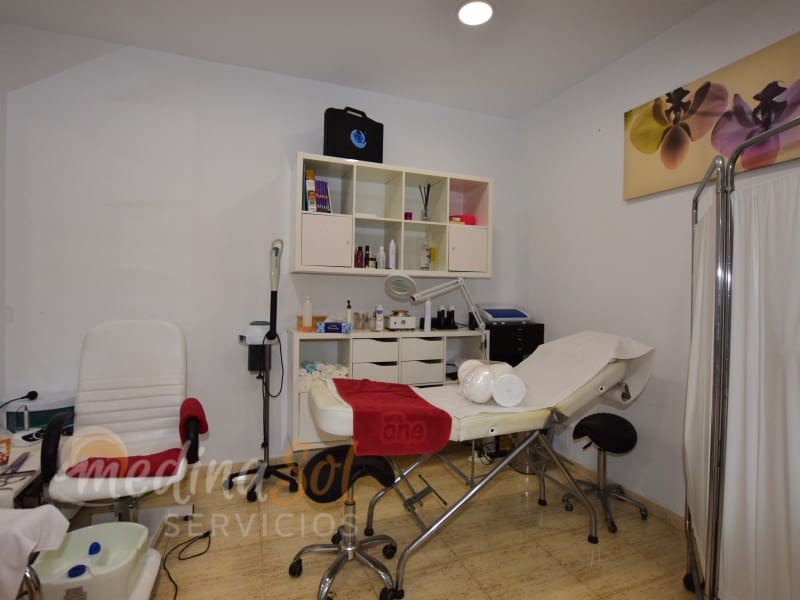 Commerciale in vendita in La Manga del Mar Menor - 375.000 € (Rif: 9359794)