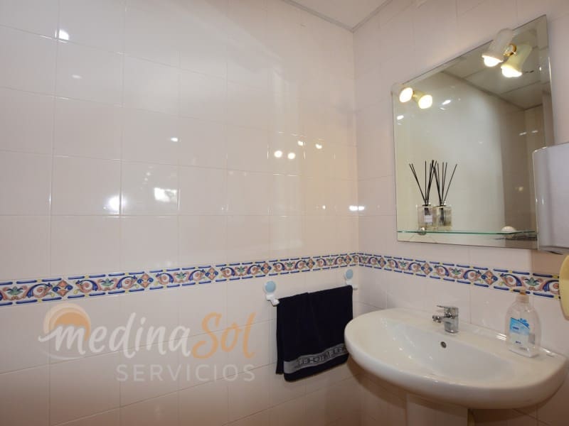 Commerciale in vendita in La Manga del Mar Menor - 375.000 € (Rif: 9359794)