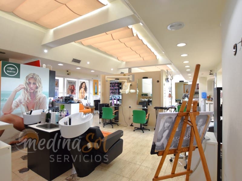 Commerciale in vendita in La Manga del Mar Menor - 375.000 € (Rif: 9359794)