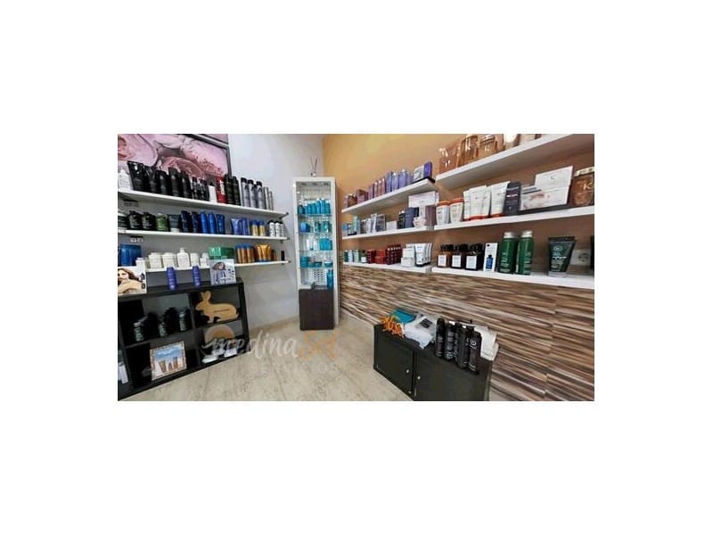 Commerciale in vendita in La Manga del Mar Menor - 375.000 € (Rif: 9359794)