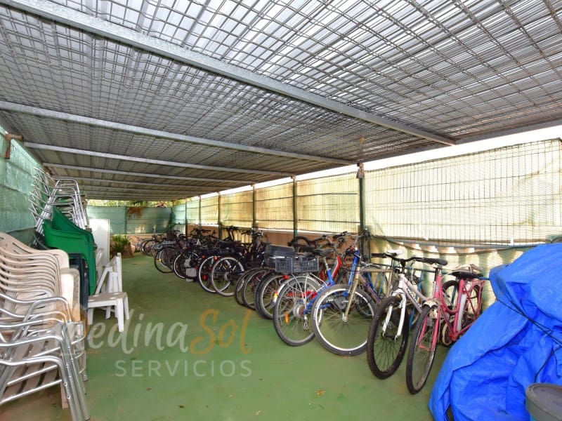 Apartamento de 2 habitaciones en Playa Honda en venta - 139.000 € (Ref: 9509398)