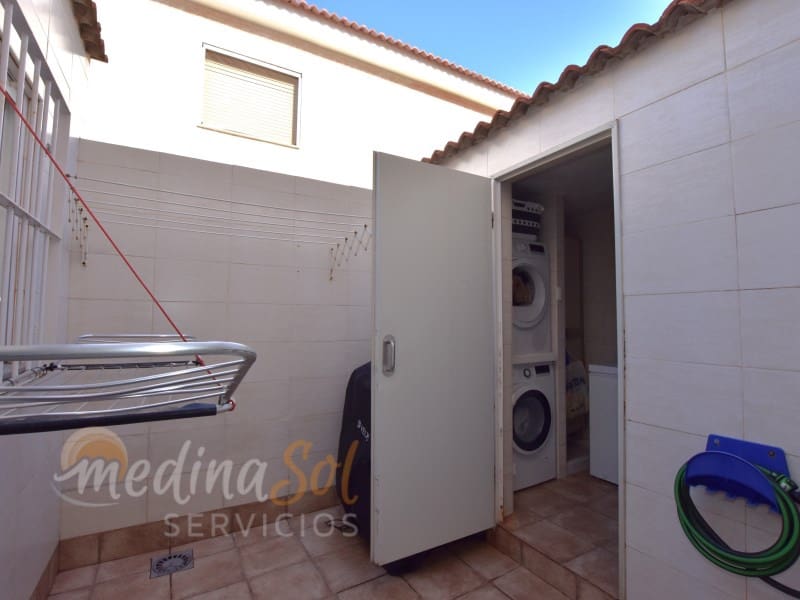 4 makuuhuone Paritalo myytävänä paikassa Islas Menores mukana uima-altaan 
autotalli - 270 000 € (Ref: 9541161)