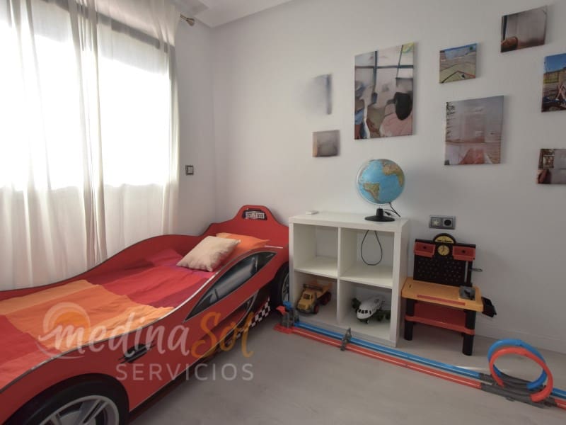 4 makuuhuone Paritalo myytävänä paikassa Islas Menores mukana uima-altaan 
autotalli - 270 000 € (Ref: 9541161)