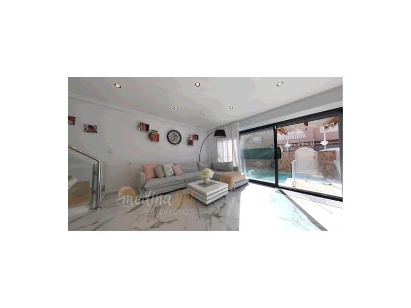 4 makuuhuone Paritalo myytävänä paikassa Islas Menores mukana uima-altaan 
autotalli - 270 000 € (Ref: 9541161)