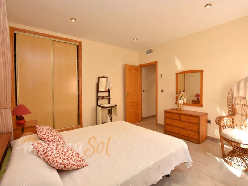 3 sovrum Villa till salu i Playa Honda med garage - 490 000 € (Ref: 9735469)