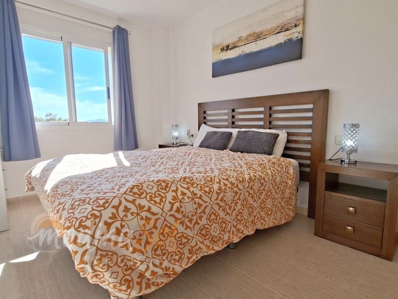 2 bedroom Apartment for sale in Playa Honda with pool - € 135,000 (Ref: 9859848)