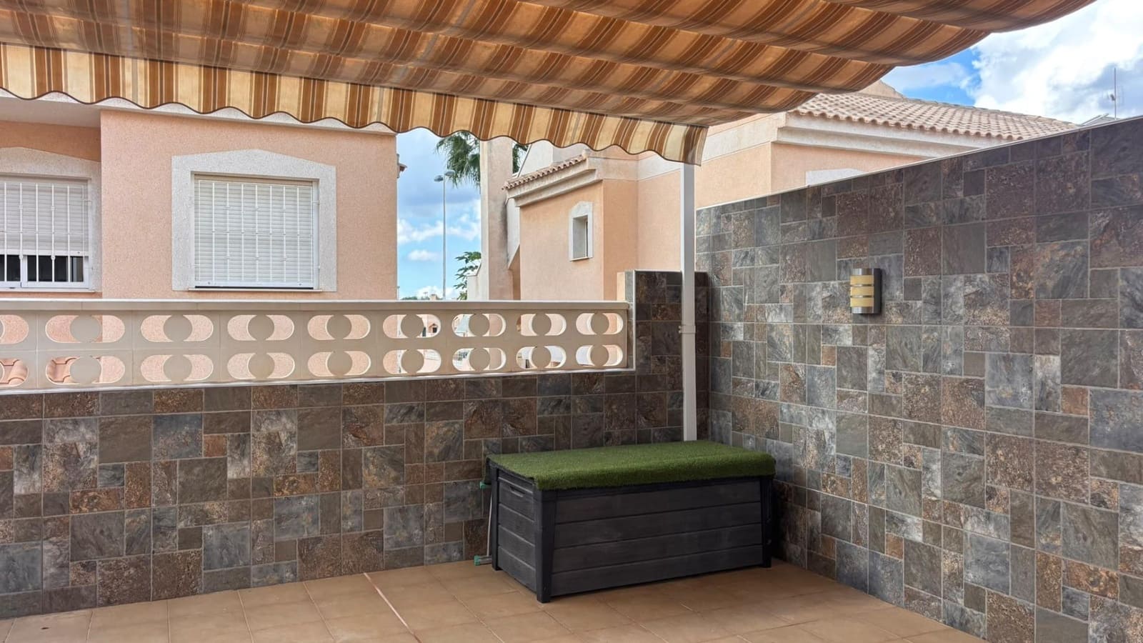3 bedroom Apartment for sale in Puerto de Mazarron with pool - € 249,000 (Ref: 10159679)