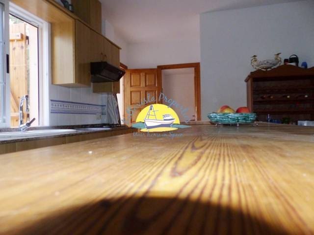 4 soveværelse Finca/Landehus til salg i Totana med swimmingpool garage - € 299.999 (Ref: 6153948)