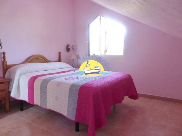 4 soveværelse Finca/Landehus til salg i Totana med swimmingpool garage - € 299.999 (Ref: 6153948)