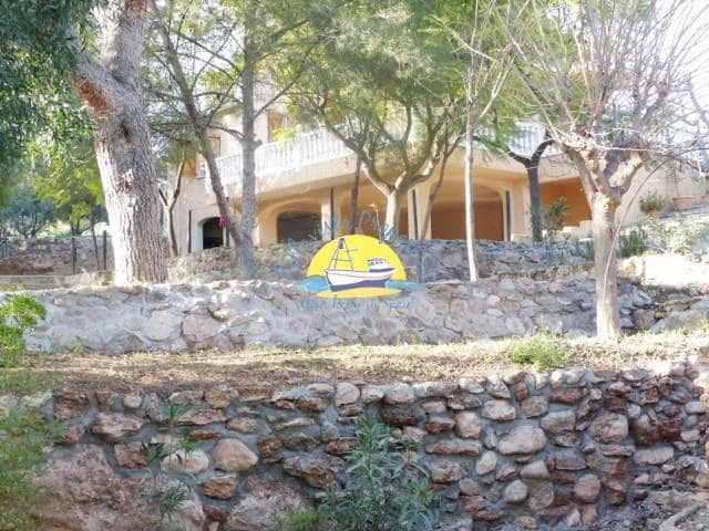 4 soveværelse Finca/Landehus til salg i Totana med swimmingpool garage - € 299.999 (Ref: 6153948)