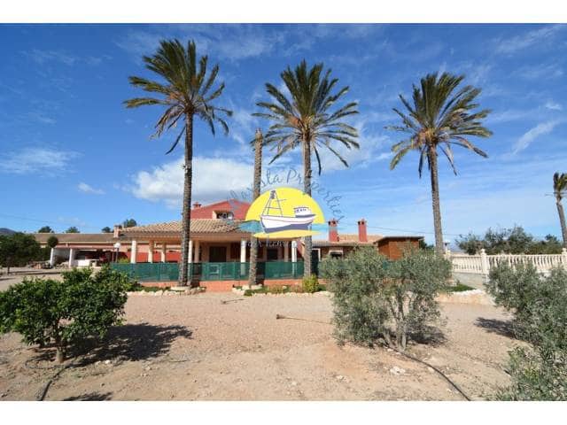 4 soveværelse Villa til salg i Leiva med swimmingpool - € 675.000 (Ref: 6154008)