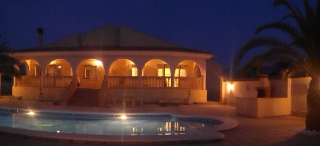 4 quarto Quinta/Casa Rural para venda em Leiva com piscina garagem - 535 000 € (Ref: 6440350)