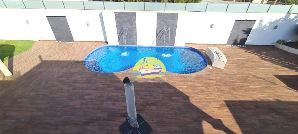 5 bedroom Villa for sale in La Azohia with pool garage - € 799,000 (Ref: 6525597)