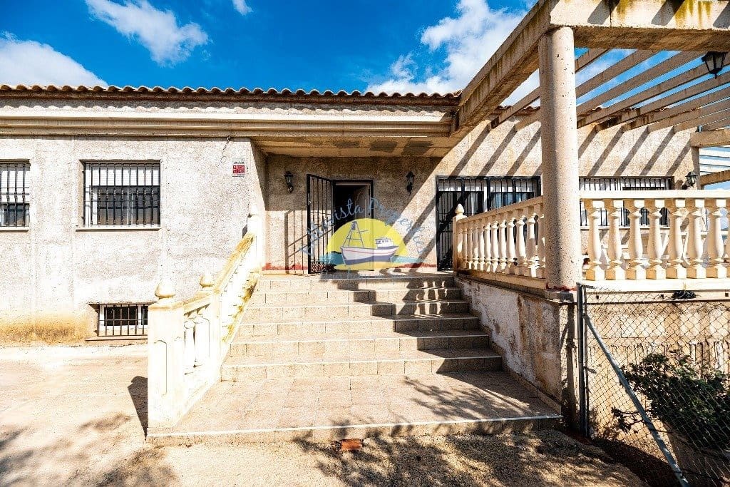 4 soveværelse Finca/Landehus til salg i Leiva med garage - € 495.000 (Ref: 6732245)