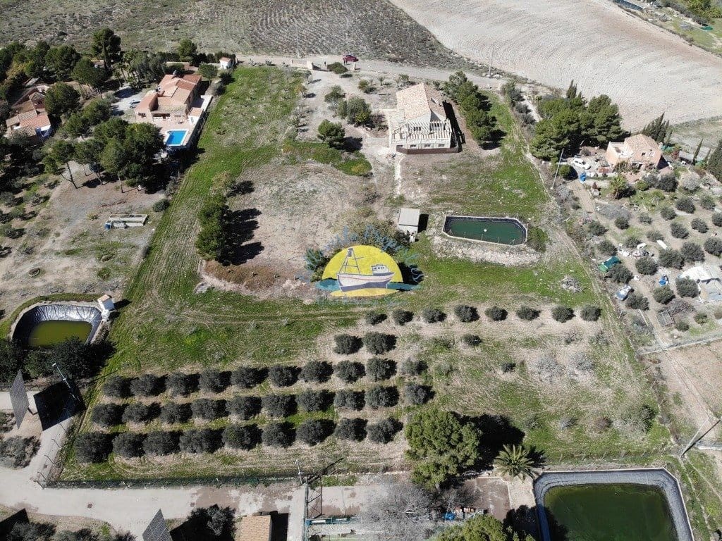 4 soveværelse Finca/Landehus til salg i Leiva med garage - € 495.000 (Ref: 6732245)