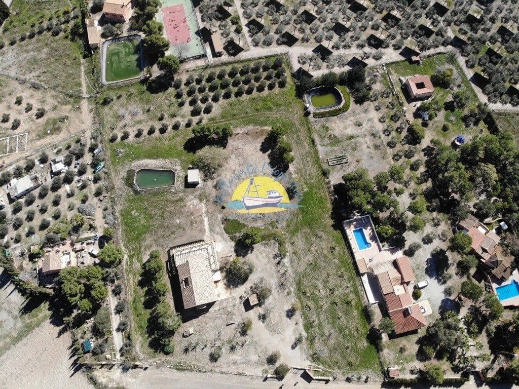 4 soveværelse Finca/Landehus til salg i Leiva med garage - € 495.000 (Ref: 6732245)