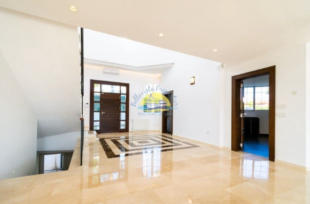 6 bedroom Villa for sale in Alfaz del Pi / L'Alfas del Pi with pool garage - € 1,600,000 (Ref: 7165913)