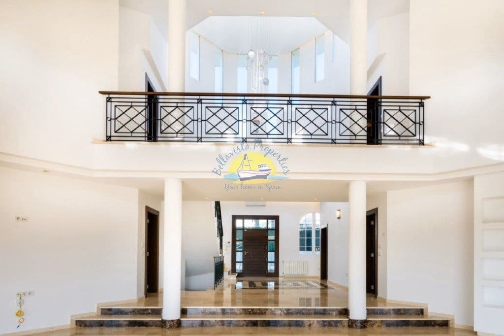 6 bedroom Villa for sale in Alfaz del Pi / L'Alfas del Pi with pool garage - € 1,600,000 (Ref: 7165913)