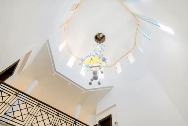 6 bedroom Villa for sale in Alfaz del Pi / L'Alfàs del Pi with pool garage - € 1,600,000 (Ref: 7165913)