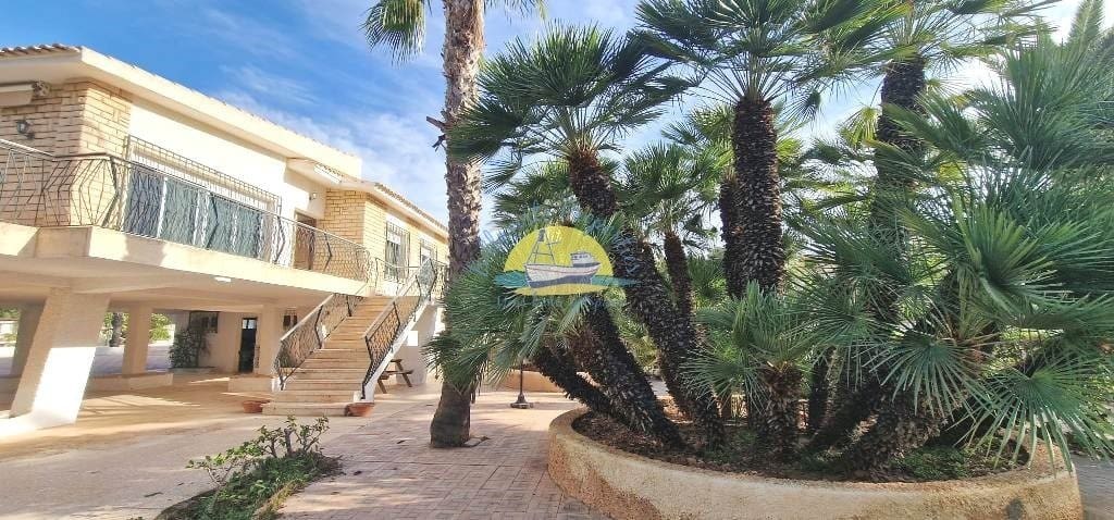 4 soveværelse Villa til salg i La Azohia med swimmingpool garage - € 599.000 (Ref: 7229574)