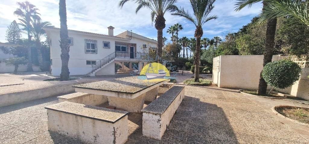 4 soveværelse Villa til salg i La Azohia med swimmingpool garage - € 599.000 (Ref: 7229574)