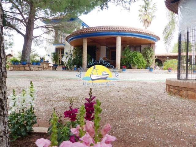 4 slaapkamer Villa te koop in Totana met zwembad - € 399.000 (Ref: 7247263)