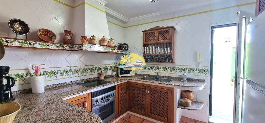 3 makuuhuone Huvila myytävänä paikassa El Pareton mukana uima-altaan - 279 999 € (Ref: 7440956)