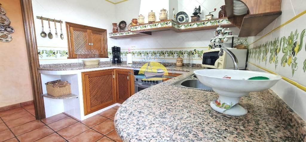 3 makuuhuone Huvila myytävänä paikassa El Pareton mukana uima-altaan - 279 999 € (Ref: 7440956)