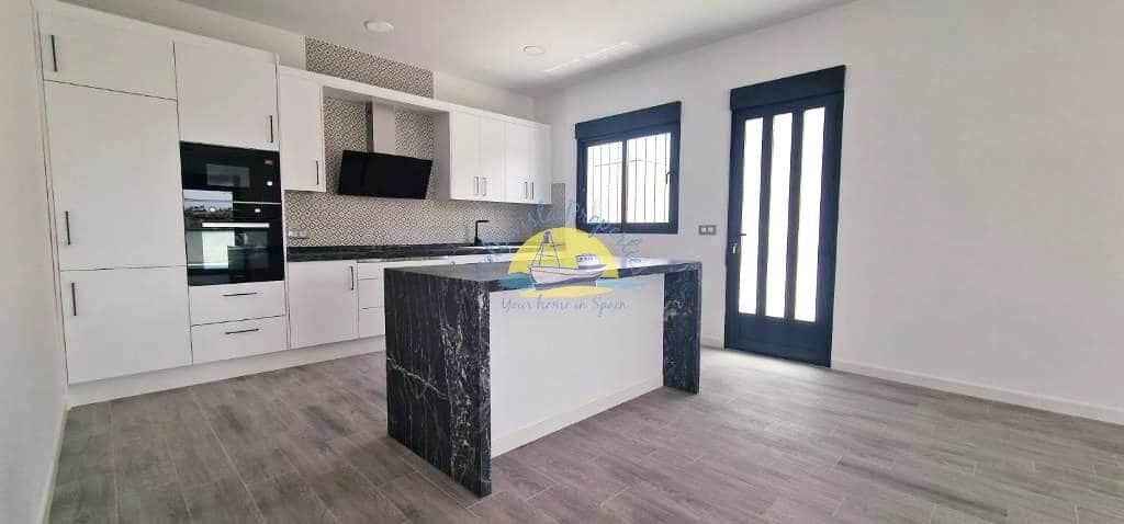 3 camera da letto Villa in vendita in Alamillo con piscina - 370.000 € (Rif: 7546957)