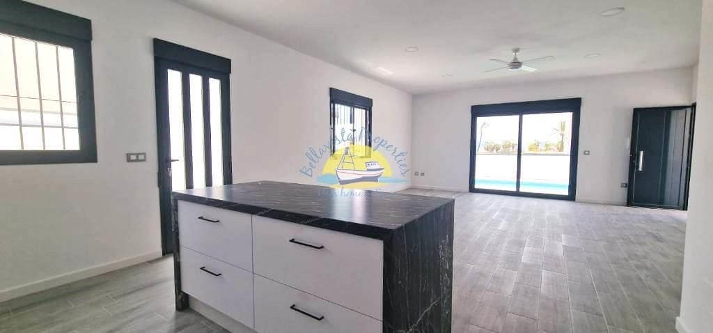 3 camera da letto Villa in vendita in Alamillo con piscina - 370.000 € (Rif: 7546957)