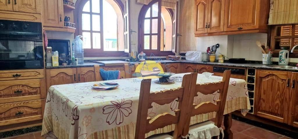 5 soveværelse Villa til salg i Alamillo med garage - € 299.999 (Ref: 7628041)