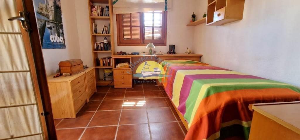 5 soveværelse Villa til salg i Alamillo med garage - € 299.999 (Ref: 7628041)