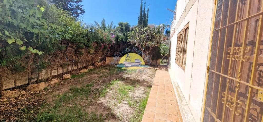 5 soveværelse Villa til salg i Alamillo med garage - € 299.999 (Ref: 7628041)