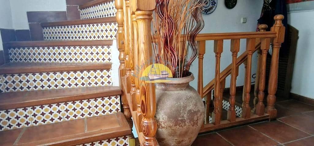 5 soveværelse Villa til salg i Alamillo med garage - € 299.999 (Ref: 7628041)