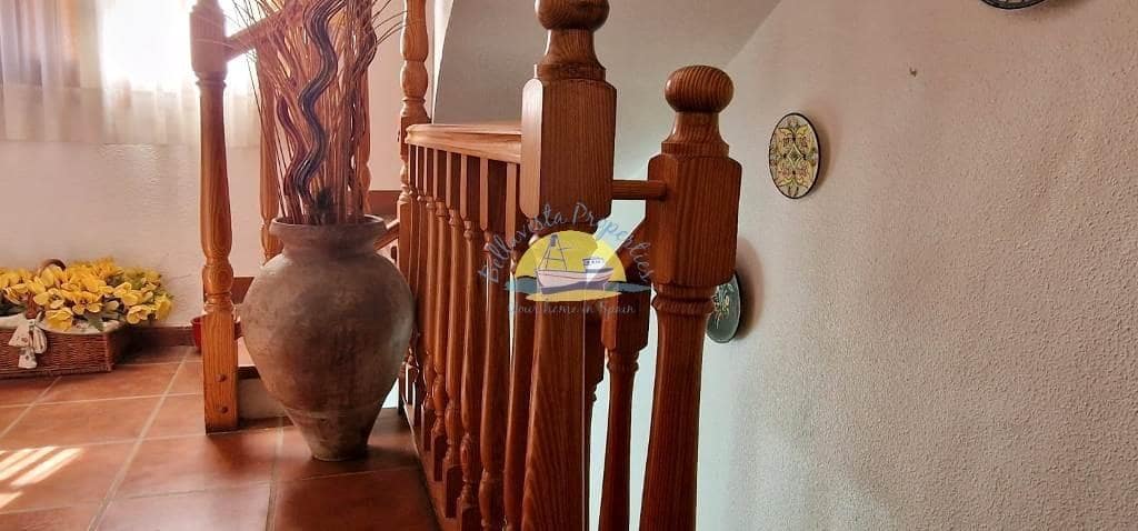 5 soveværelse Villa til salg i Alamillo med garage - € 299.999 (Ref: 7628041)