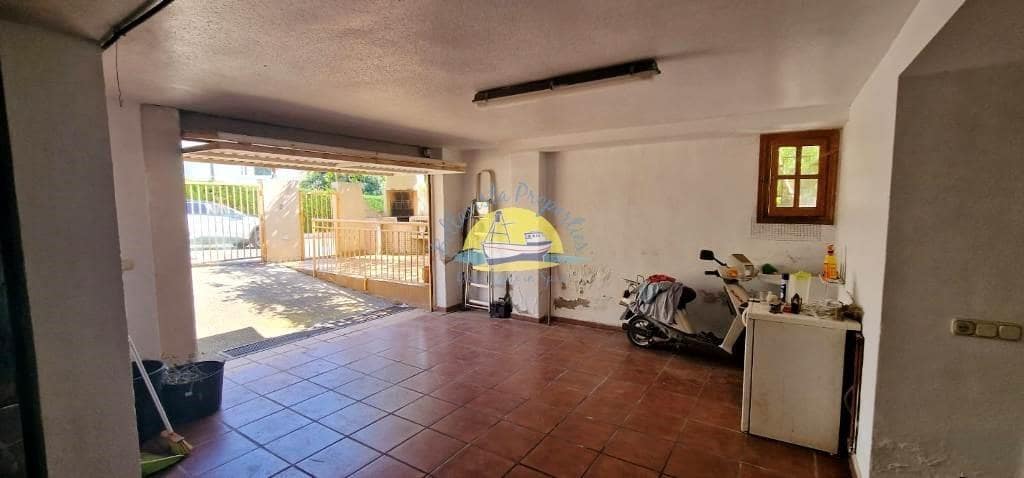 5 soveværelse Villa til salg i Alamillo med garage - € 299.999 (Ref: 7628041)