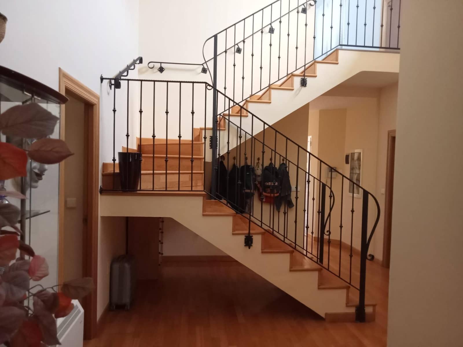 4 bedroom Villa for sale in Totana with pool - € 425,000 (Ref: 8385597)