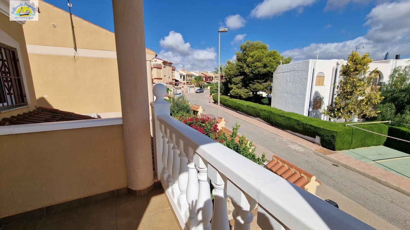 4 soveværelse Villa til salg i Alamillo med swimmingpool - € 365.000 (Ref: 8509599)