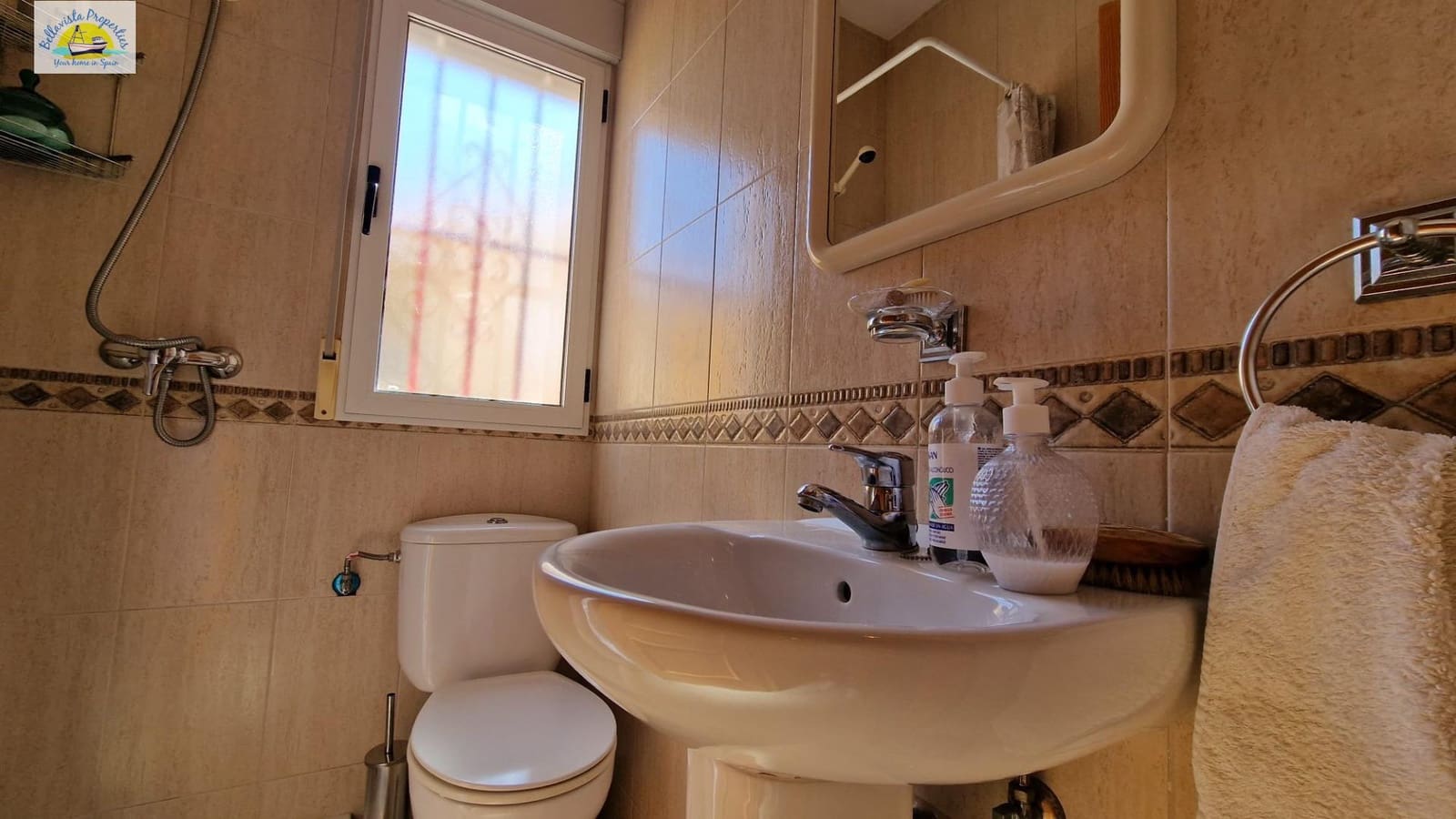 4 soveværelse Villa til salg i Alamillo med swimmingpool - € 365.000 (Ref: 8509599)