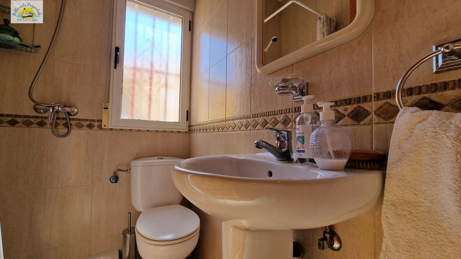 4 soveværelse Villa til salg i Alamillo med swimmingpool - € 365.000 (Ref: 8509599)