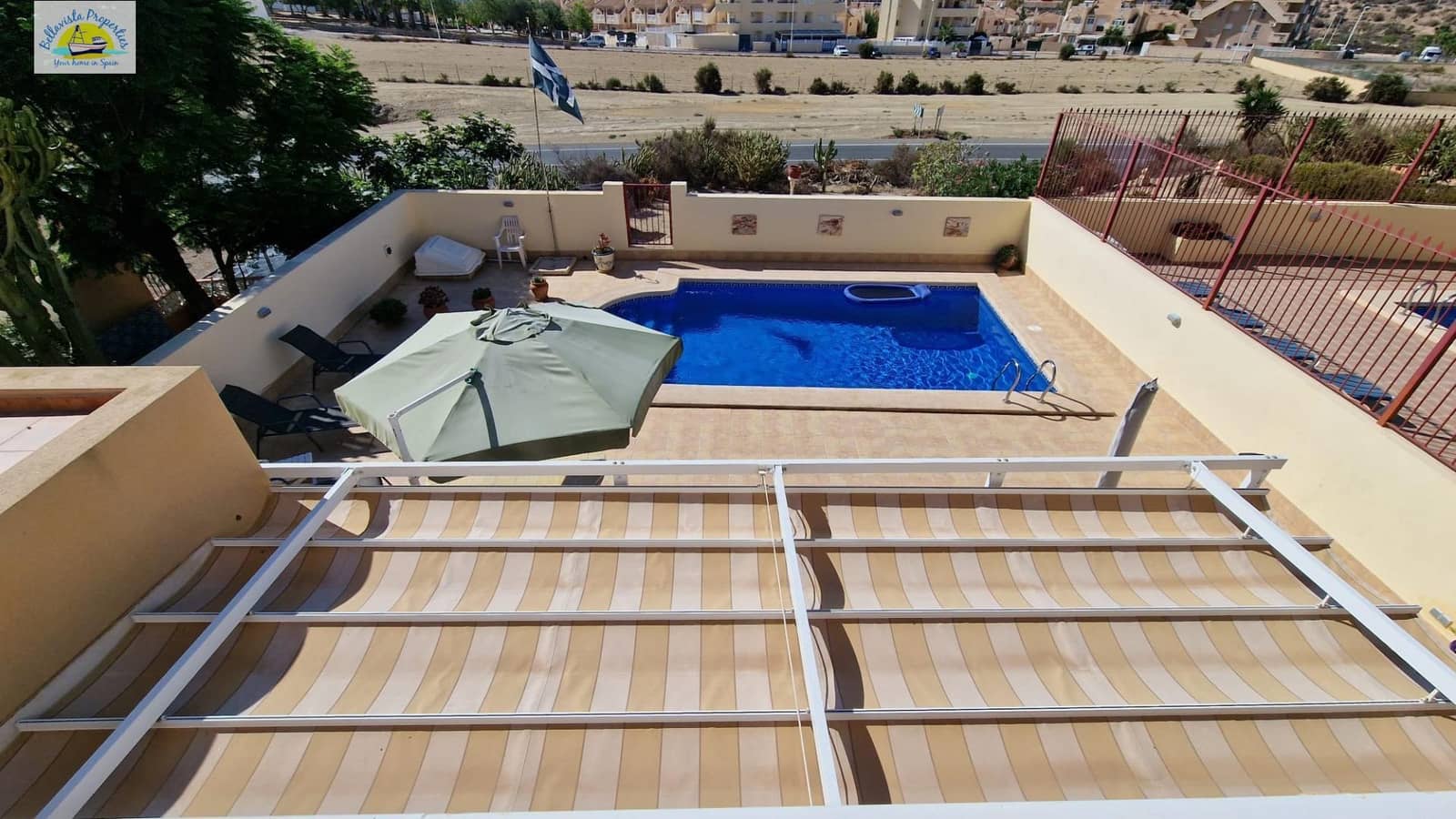 4 soveværelse Villa til salg i Alamillo med swimmingpool - € 365.000 (Ref: 8509599)