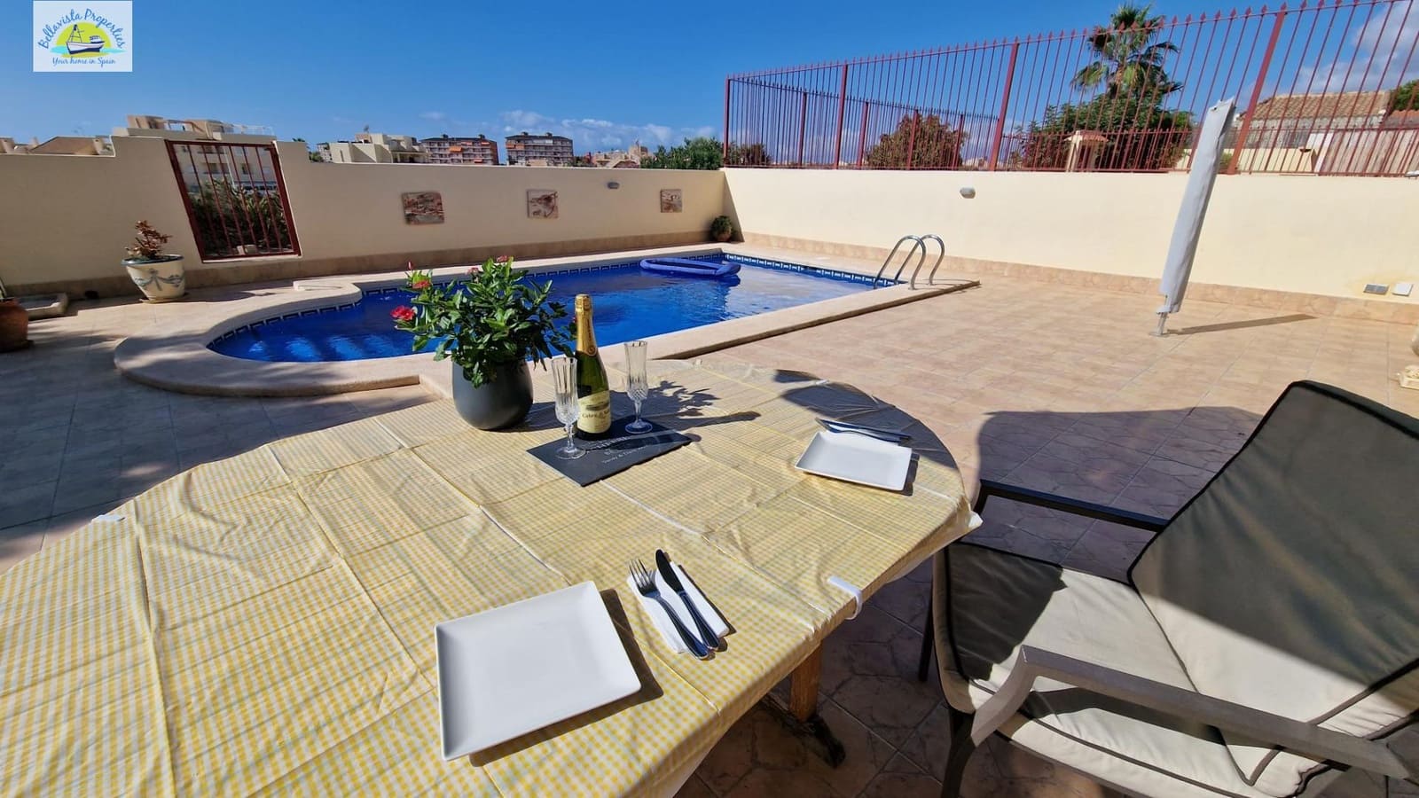 4 soveværelse Villa til salg i Alamillo med swimmingpool - € 365.000 (Ref: 8509599)