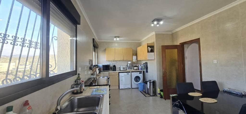 4 quarto Moradia para venda em Isla Plana com piscina garagem - 399 000 € (Ref: 8601601)